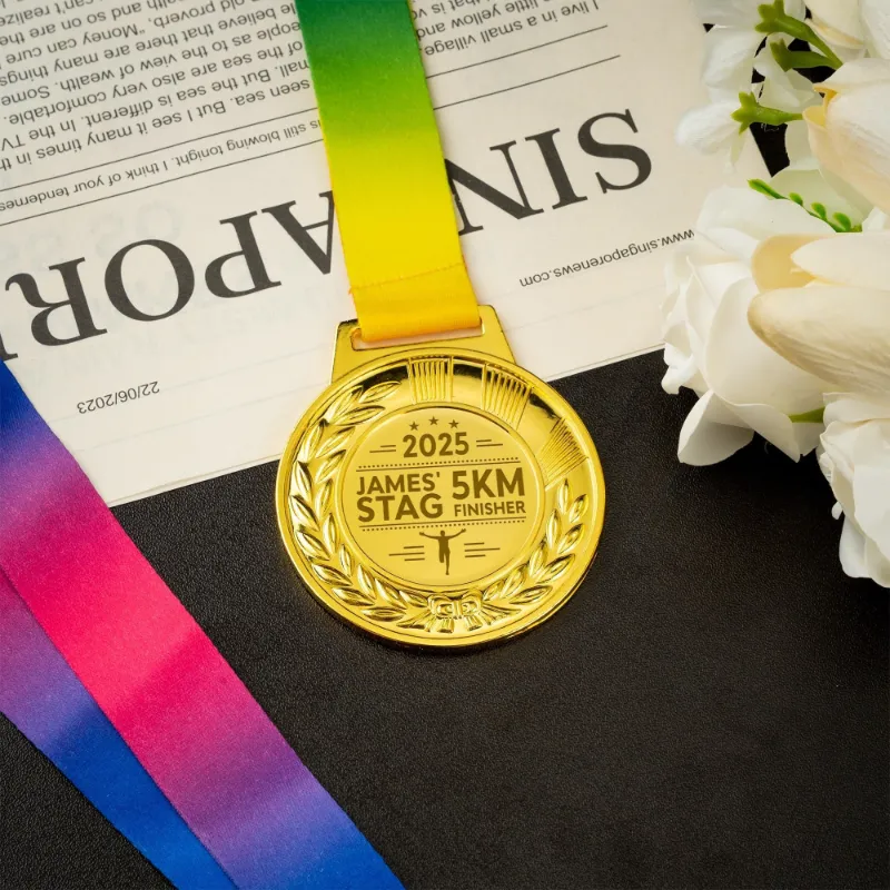 Lucy Engraving medal for marathon