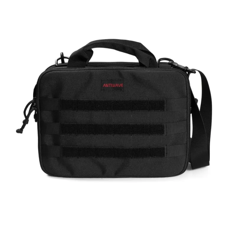 Real Steel Knives chameleon bag