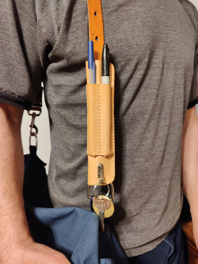 Utomic pocket pen holder for organizing writing instruments