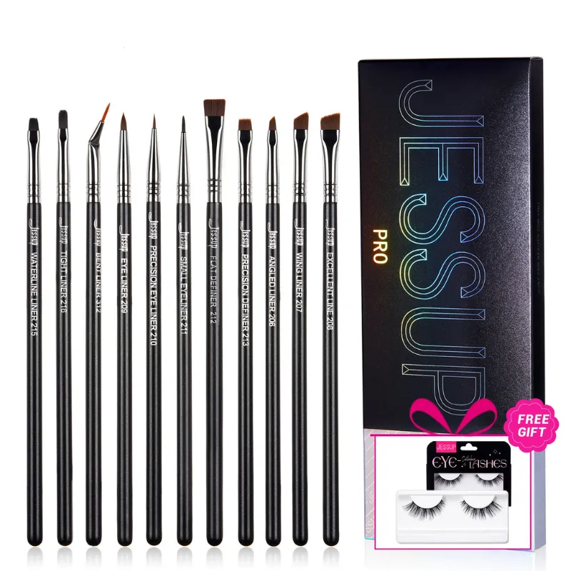 What Brushes Do You Actually Need in a Makeup Brush Set?
