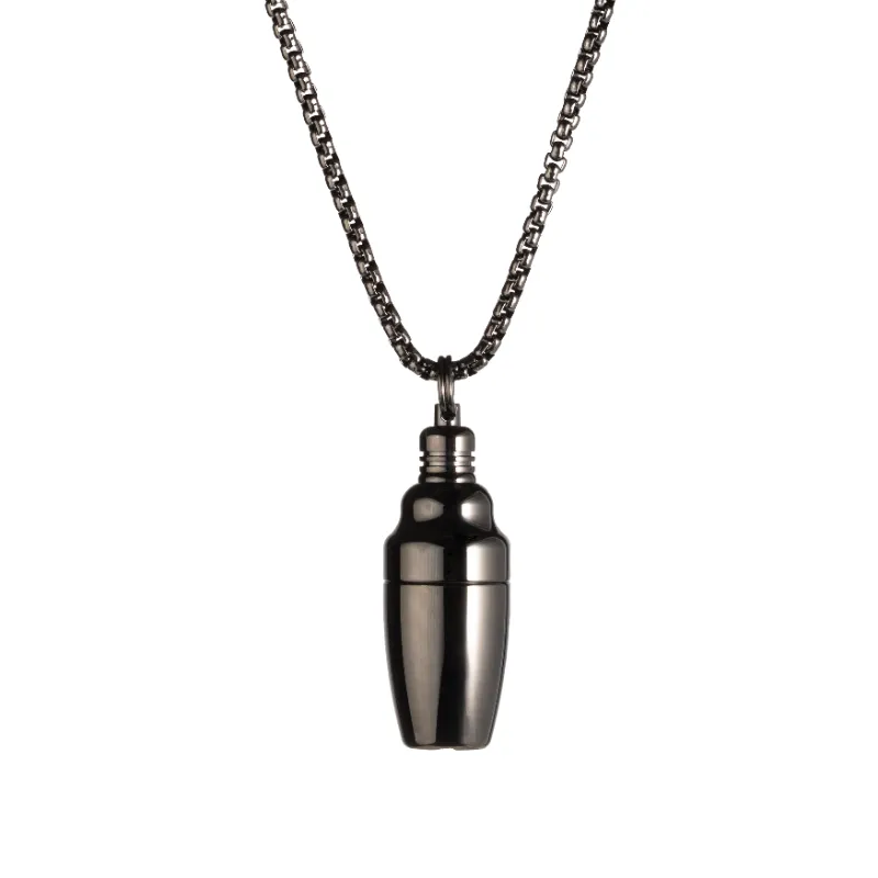 Cocktail Critters mini martini shaker