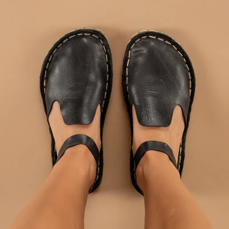 Atlantis Handmade closed toe sandals for women