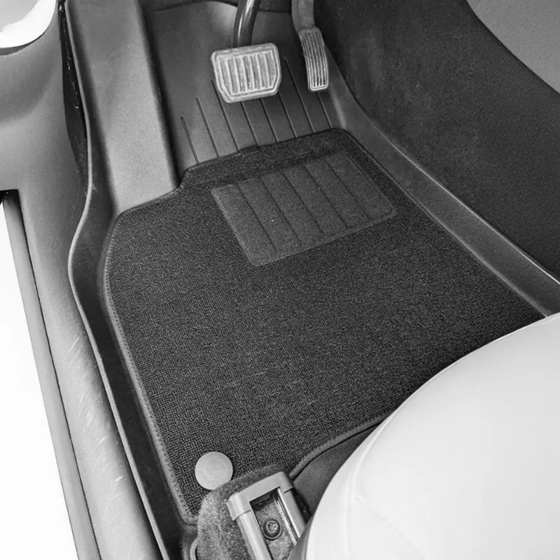 Do Tesla OEM Floor Mats Hold Up Better Than Aftermarket Alternatives?